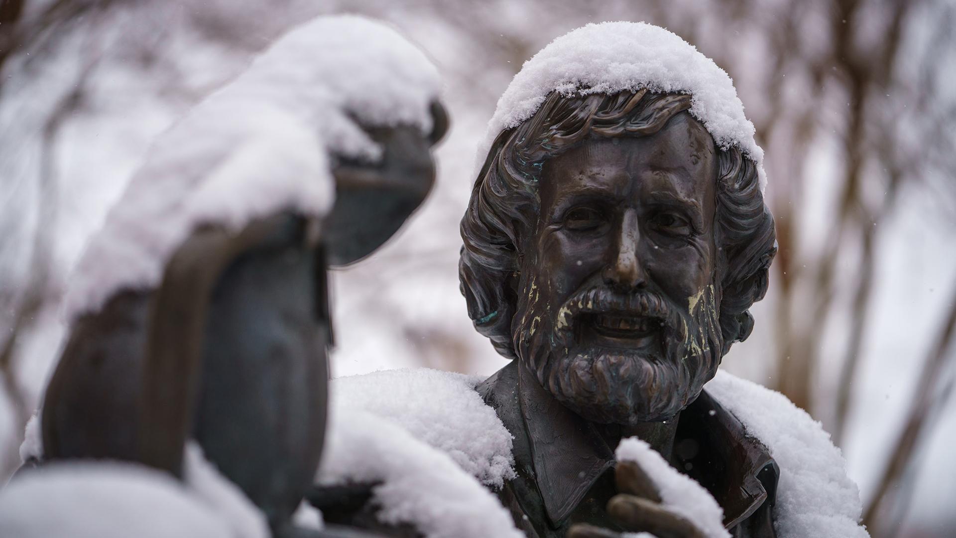 Jim Henson and Kermit Statue